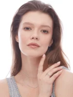 Cauți Set colier de argint Neve M'estimo? Descoperă set coliere in straturi Layered Mestimo: designuri sofisticate pentru un look modern. Livrare gratuită