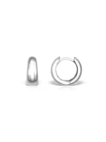 Cu un design oval rafinat, cerceii din argint Emyra sunt detaliul perfect pentru un stil echilibrat și versatil. Luciu subtil, volum ideal și prezentare într-un ambalaj premium.