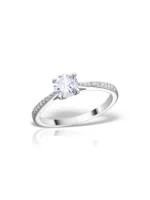 Descoperă Inel de logodnă Eternia din argint 925 cu zirconiu cubic, elegant și rafinat, perfect pentru logodnă sau cadou special. Ambalaj premium inclus.